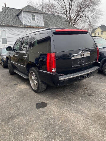 2011 Cadillac Escalade Luxury