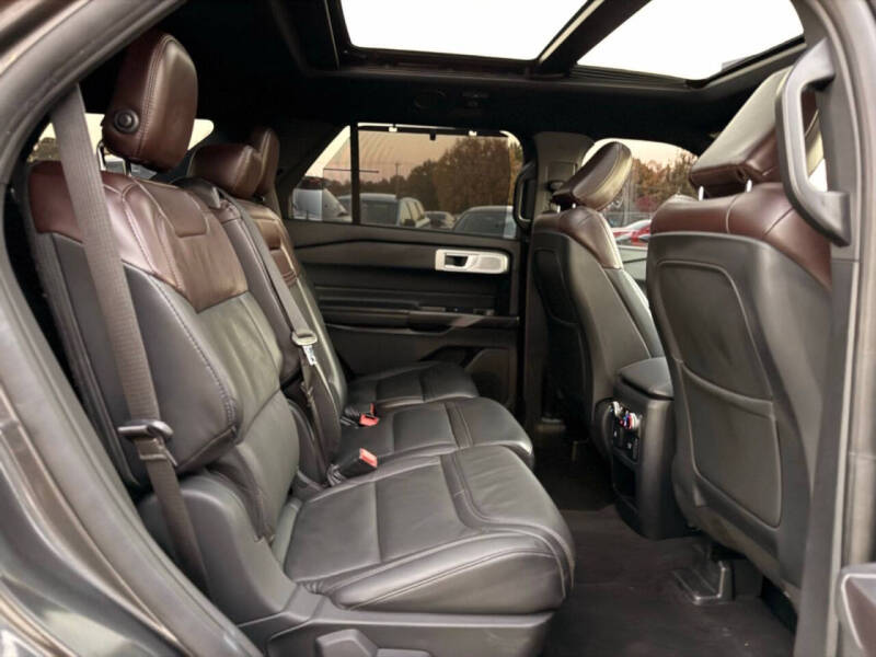 2020 Ford Explorer Platinum