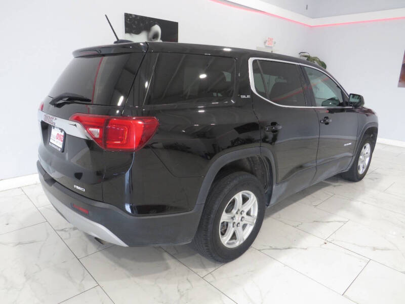 2017 GMC Acadia SLE-1