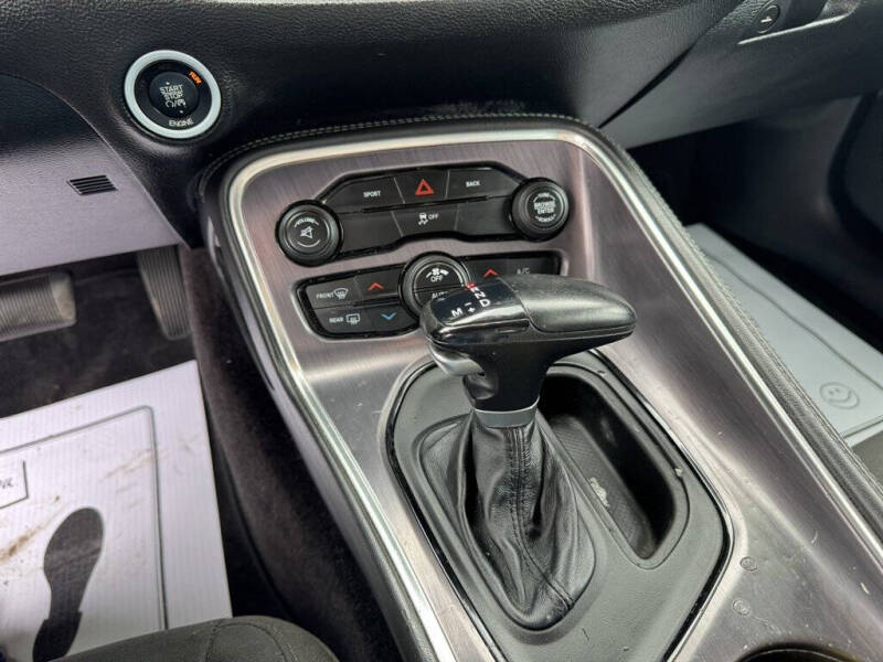 2016 Dodge Challenger SXT