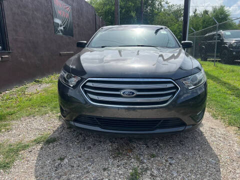 2015 Ford Taurus SEL