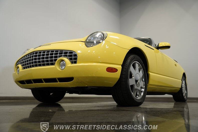 2002 Ford Thunderbird Deluxe