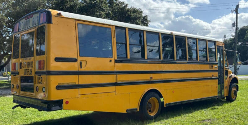 2010 Freightliner B2 Chassis