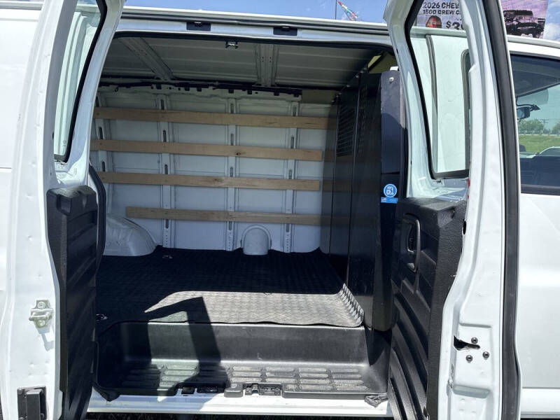 2024 GMC Savana 2500