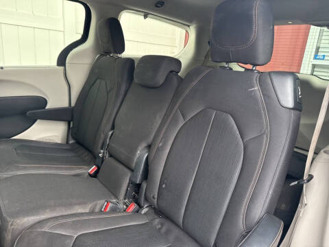 2020 Chrysler Pacifica Touring