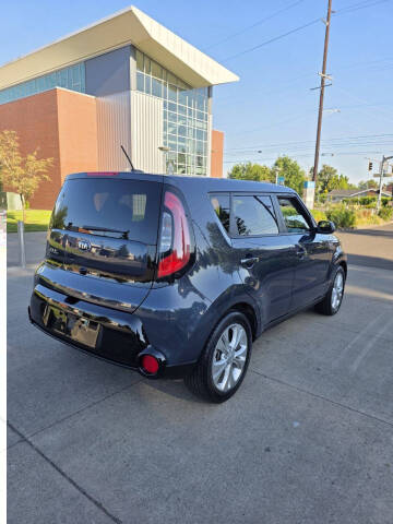 2016 Kia Soul +