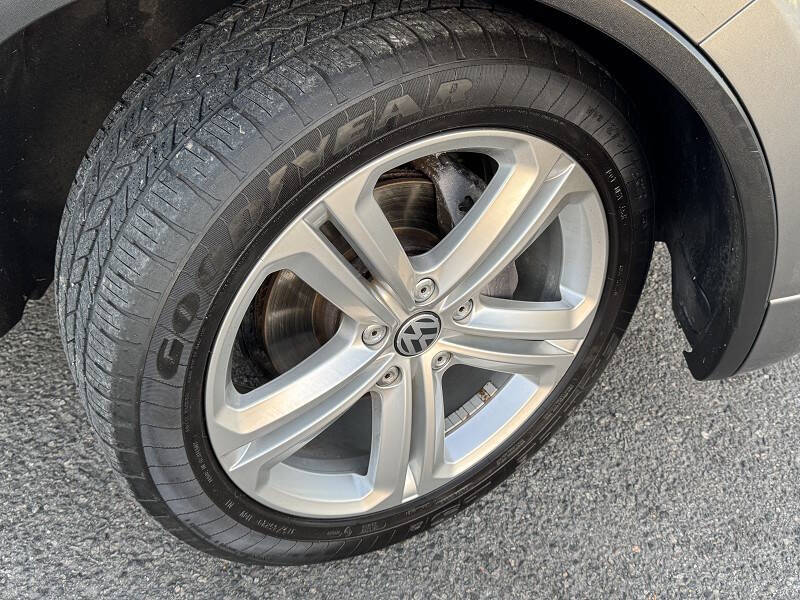 2014 Volkswagen Touareg V6 R-Line