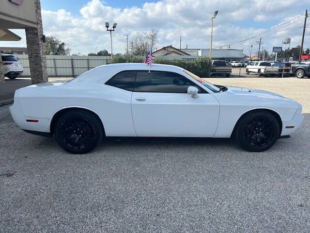 2012 Dodge Challenger SXT