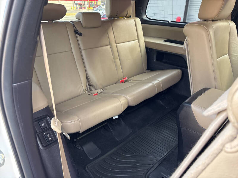 2013 Toyota Sequoia Platinum