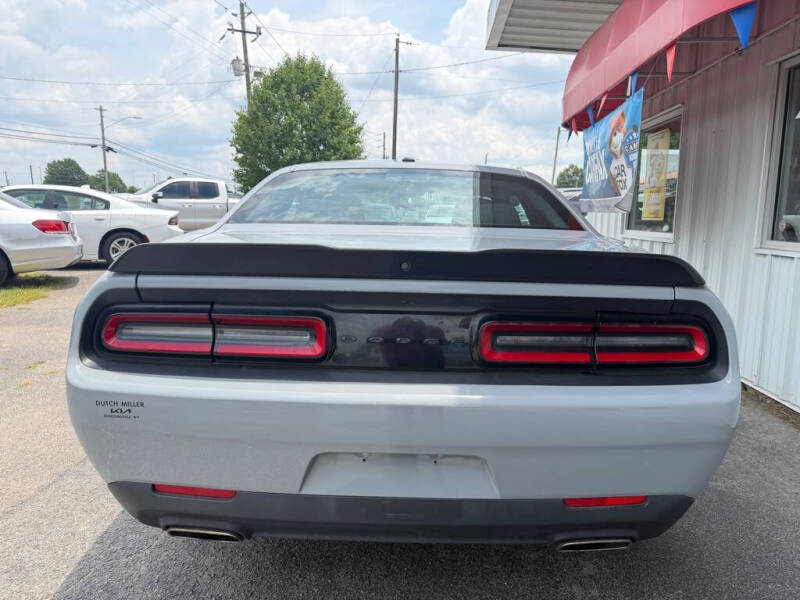2022 Dodge Challenger SXT