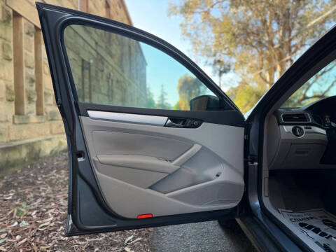 2013 Volkswagen Passat