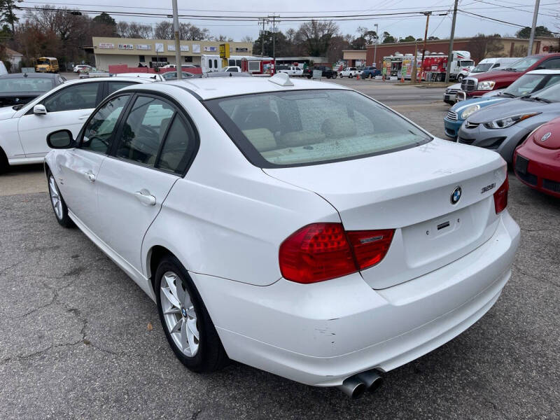 2010 BMW 3 Series 328i photo 6