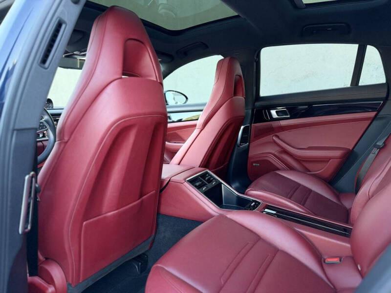 2018 Porsche Panamera 4S