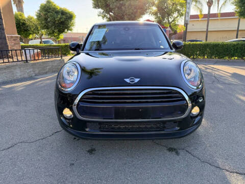 2018 MINI Hardtop 4 Door Cooper