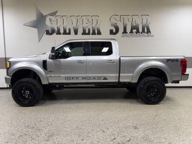 2022 Ford F-250 Super Duty Lariat's photo