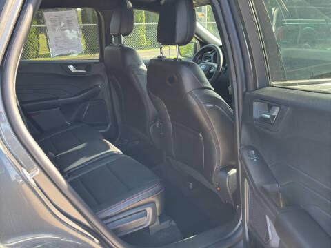 2025 Ford Escape ST-Line Select
