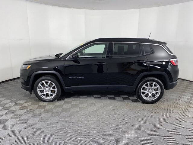2023 Jeep Compass Latitude Lux