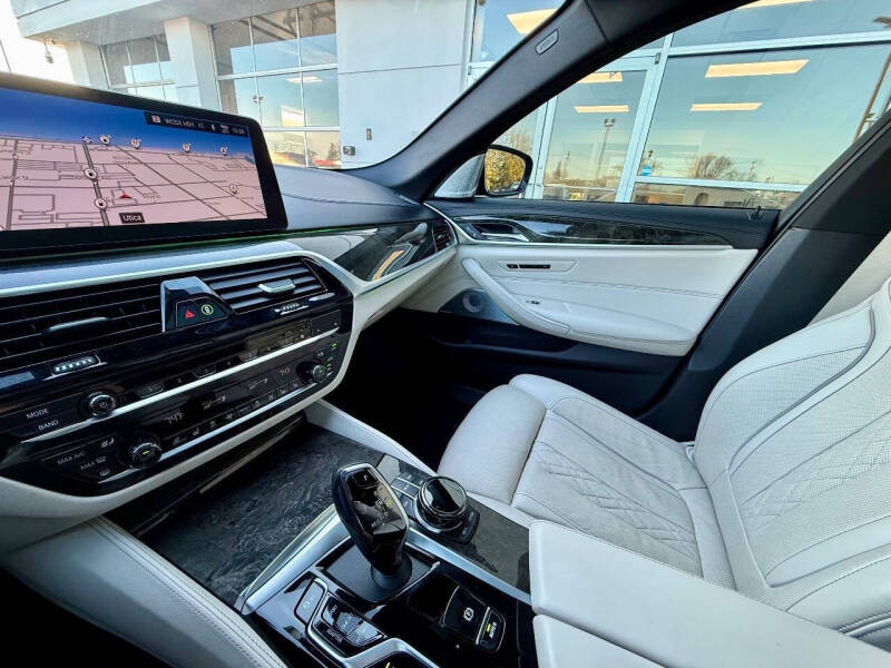 2021 BMW 5 Series M550i xDrive