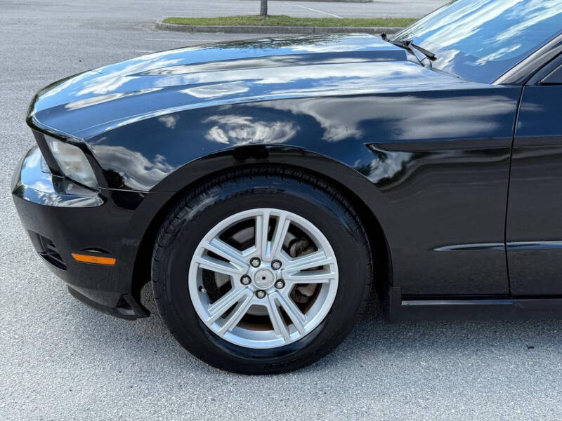 2011 Ford Mustang V6 Premium
