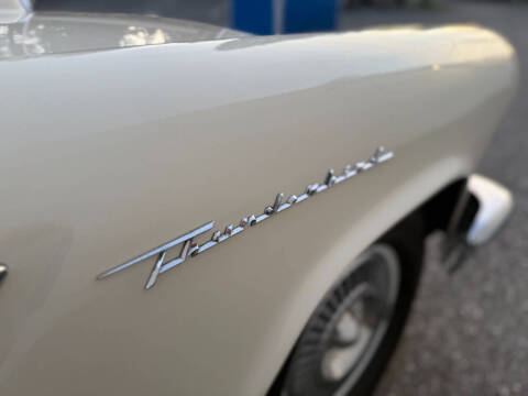 1957 Ford Thunderbird