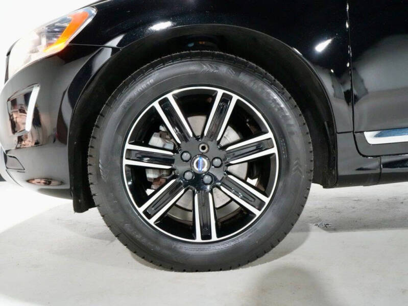 2017 Volvo XC60 T5 Dynamic