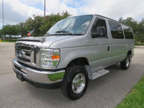 2014 Ford E-Series E-150 XLT