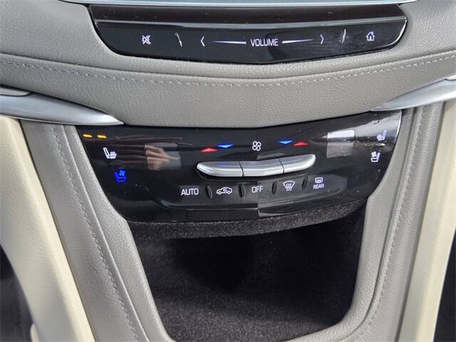 2018 Cadillac XT5 Premium Luxury