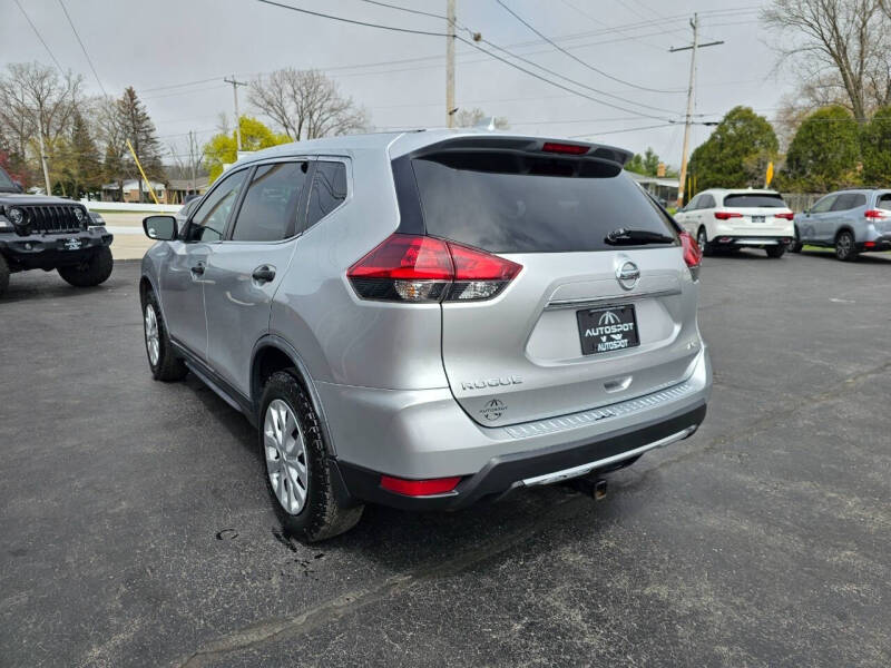 2018 Nissan Rogue SV