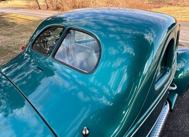 1939 Ford Deluxe