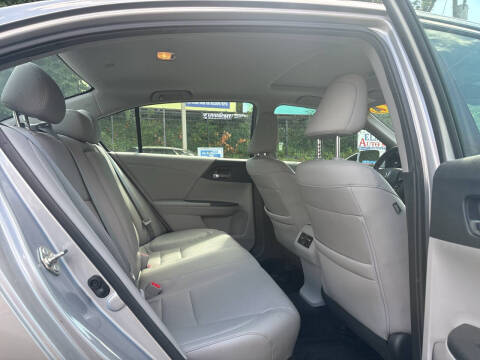 2017 Honda Accord EX-L w/Navi w/Honda Sensing