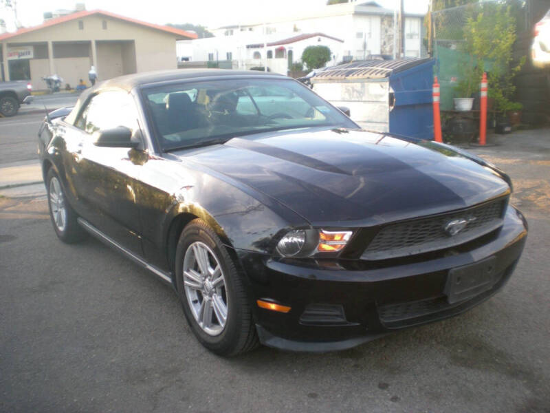 2012 Ford Mustang V6