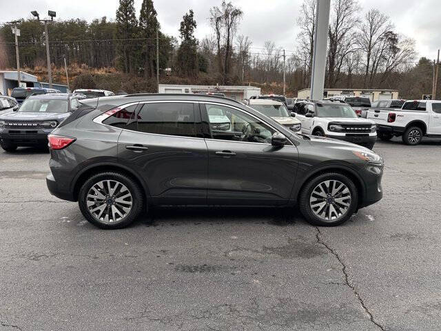 2020 Ford Escape Hybrid Titanium