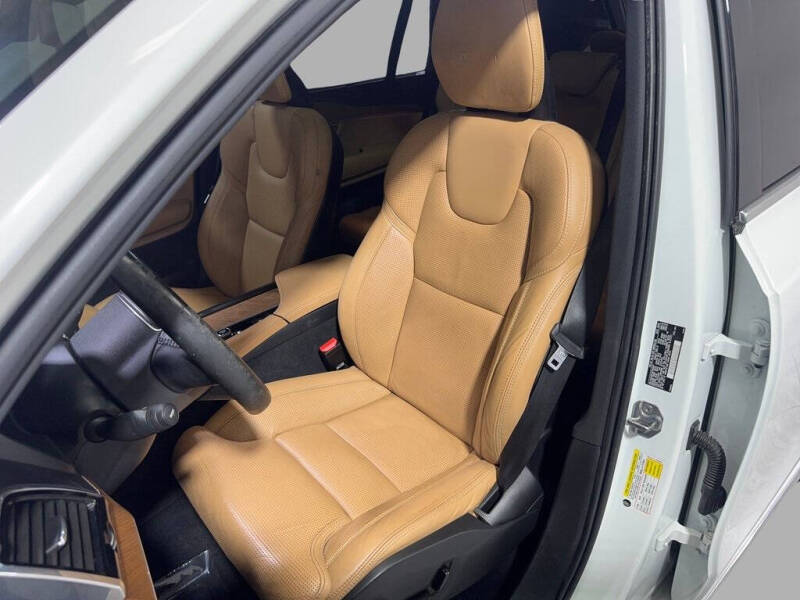 2019 Volvo XC90 T6 Inscription