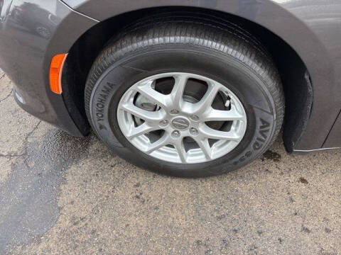 2020 Chrysler Voyager LXi