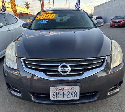 2011 Nissan Altima for sale at BROS AUTO GROUP LLC in Salinas CA