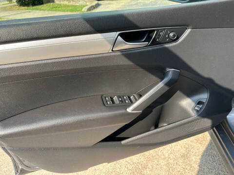 2016 Volkswagen Passat 1.8T S