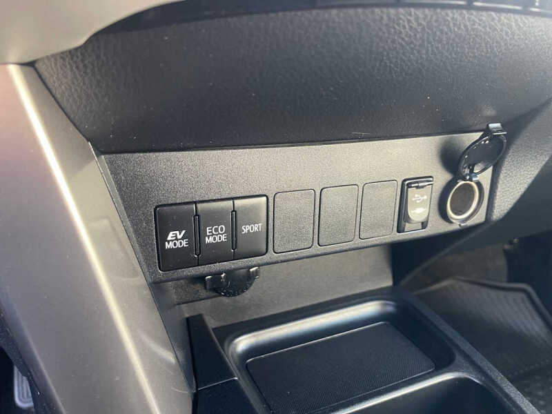 2017 Toyota RAV4 Hybrid XLE