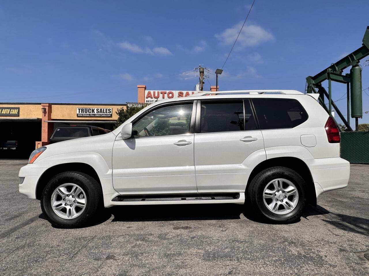 2006 Lexus GX 470 for sale at Best Buy Motors in Signal Hill, CA