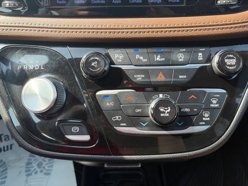 2017 Chrysler Pacifica Limited