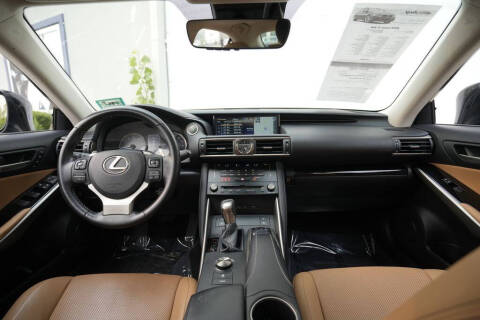 2018 Lexus IS 300