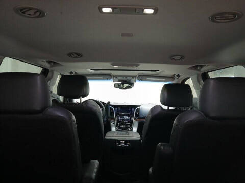 2016 Cadillac Escalade Luxury Collection