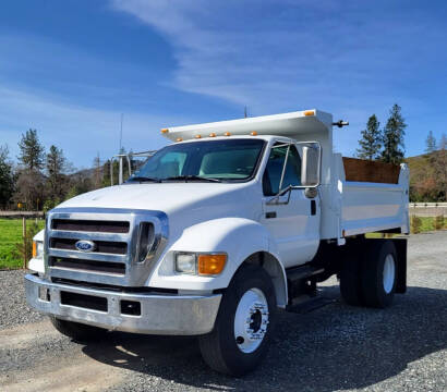 2005 Ford F-650 for sale at CPMTRUCKSALES.COM in Central Point OR