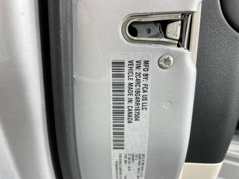 2024 Chrysler Pacifica Touring L