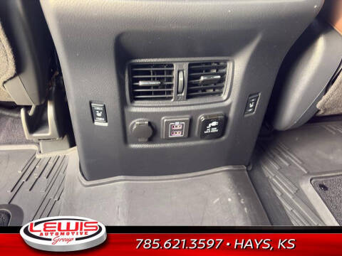 2023 Nissan Titan Platinum Reserve