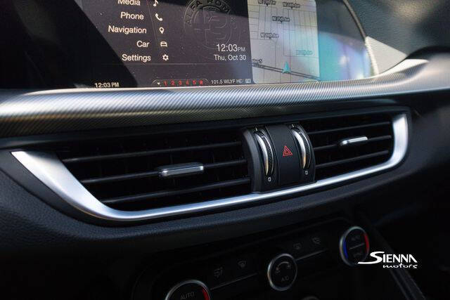 2019 Alfa Romeo Stelvio Sport