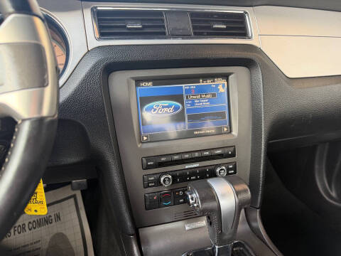 2012 Ford Mustang V6 Premium