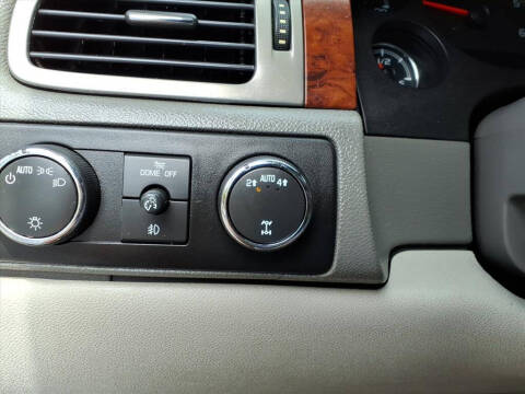 2012 Chevrolet Suburban LT