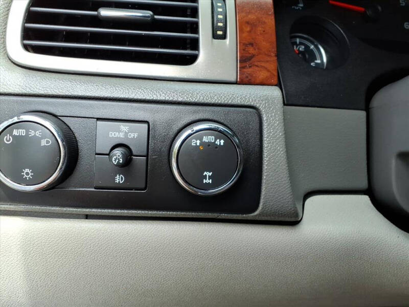 2012 Chevrolet Suburban LT