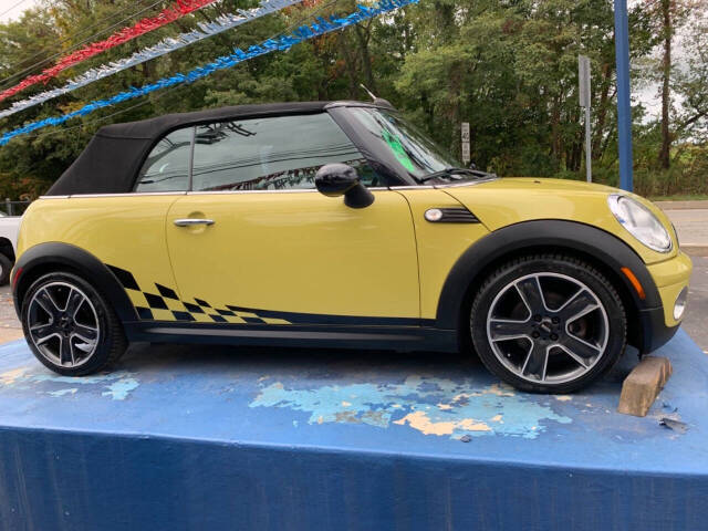 2010 MINI Cooper for sale at Chuckie Bizzarro's Fleetwing Auto in Erie, PA