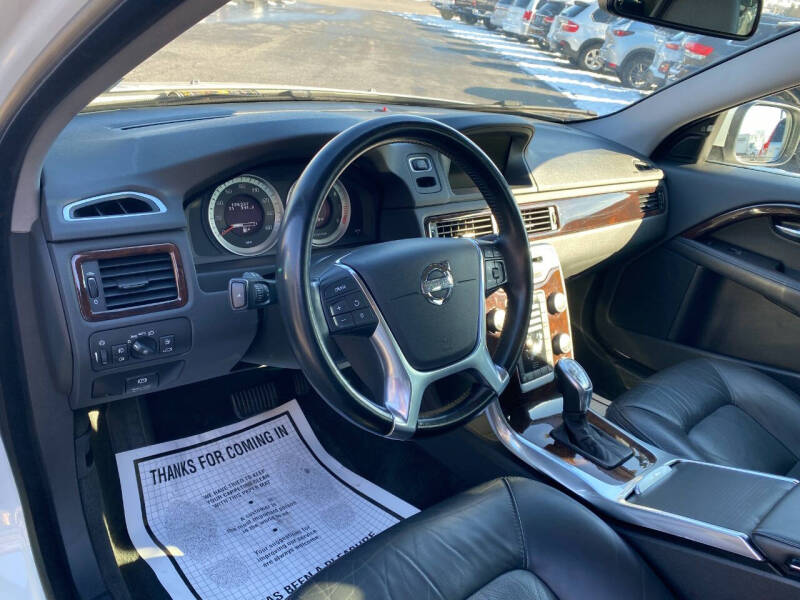 2013 Volvo XC70 T6 Premier Plus